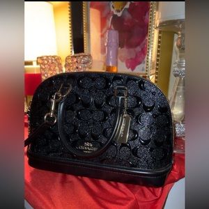 Coach Sierra Satchel/Crossbody Bag 💼 🖤